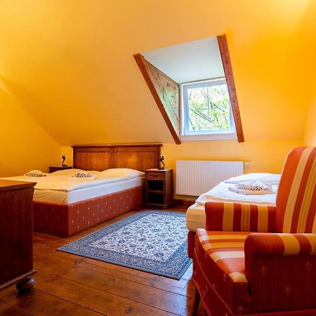 Penzion Cosmopolitan I. Banská Štiavnica エクステリア 写真