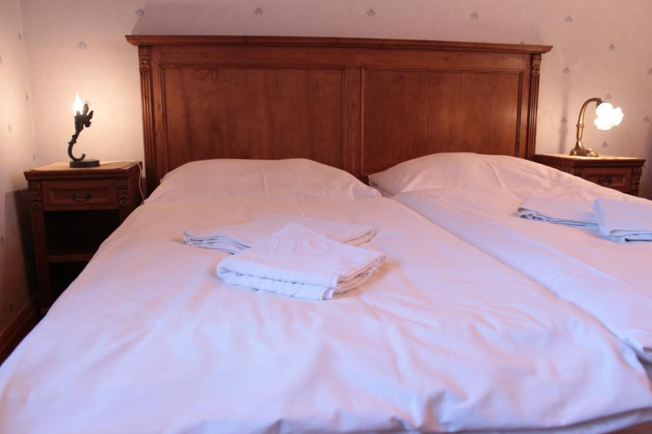 Penzion Cosmopolitan I. Banská Štiavnica エクステリア 写真